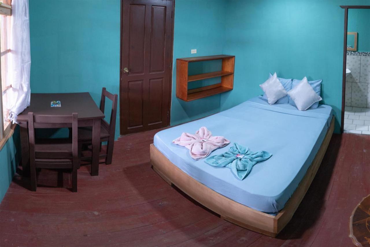 Valerie Emanuel Apartments Бокас Екстер'єр фото