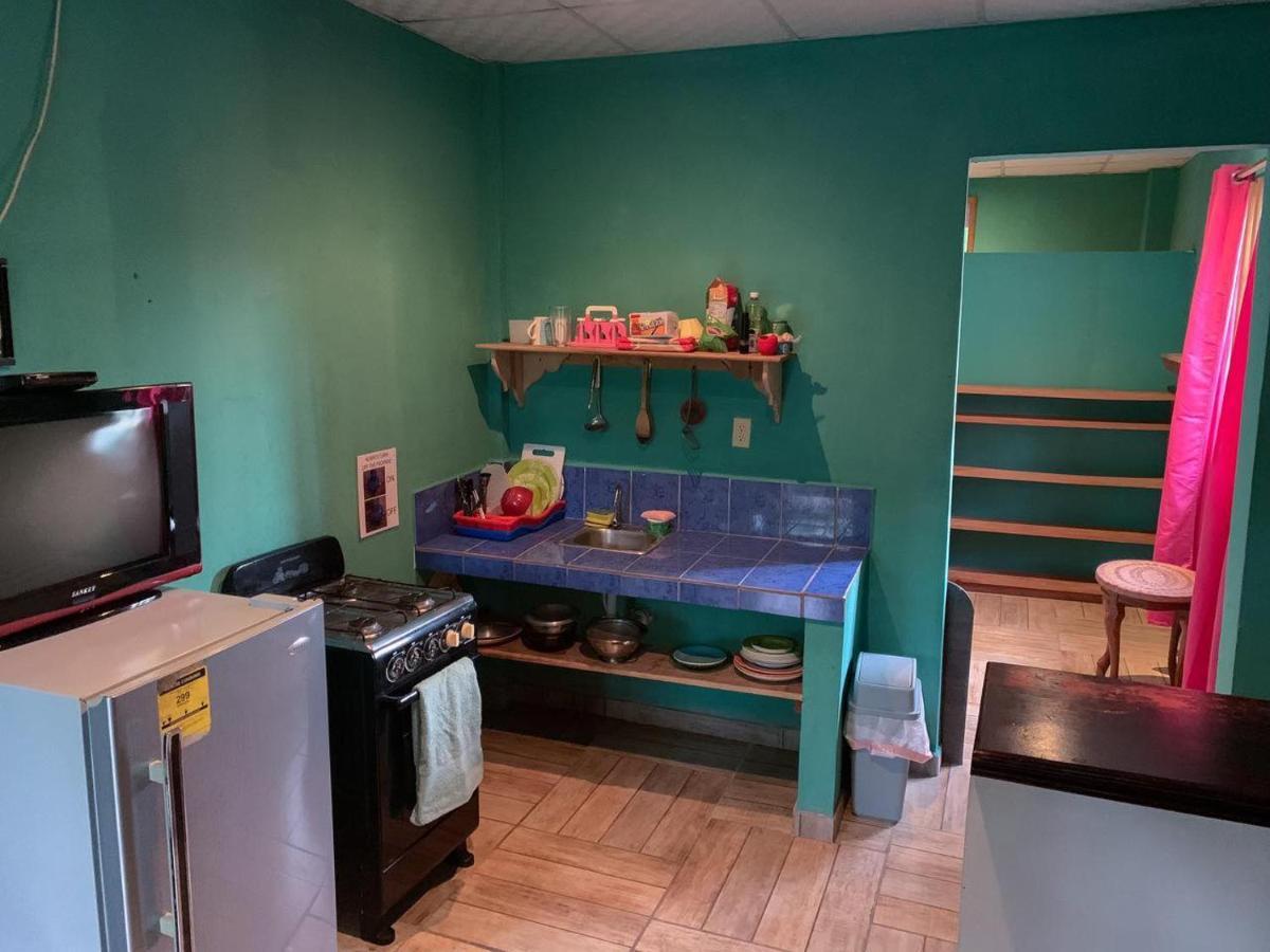 Valerie Emanuel Apartments Бокас Екстер'єр фото