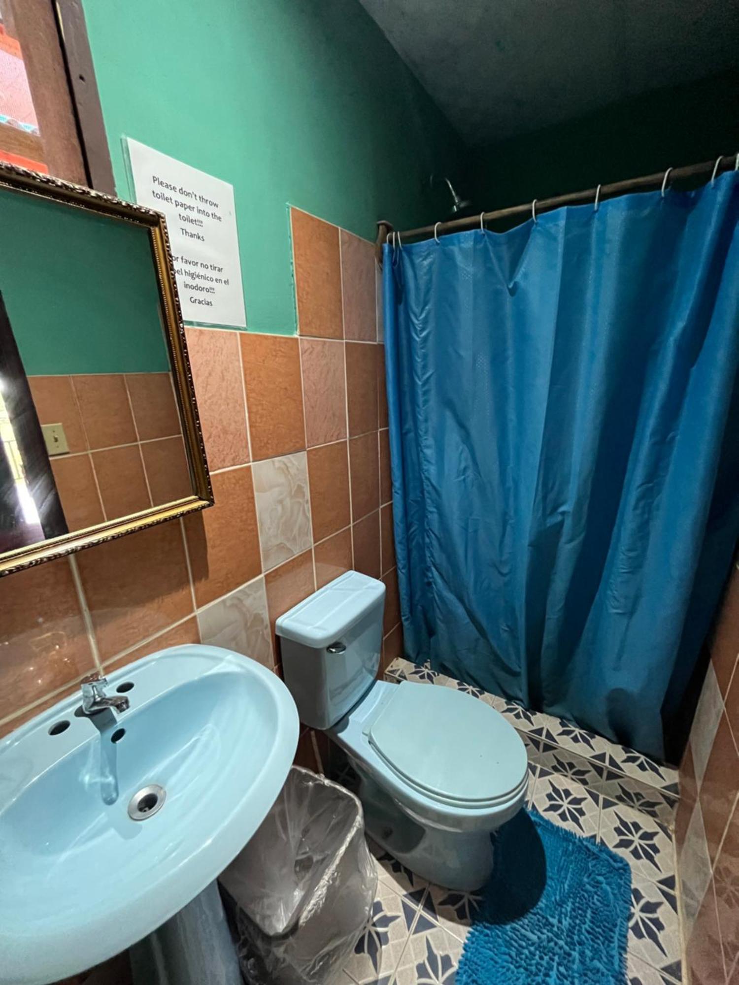Valerie Emanuel Apartments Бокас Екстер'єр фото