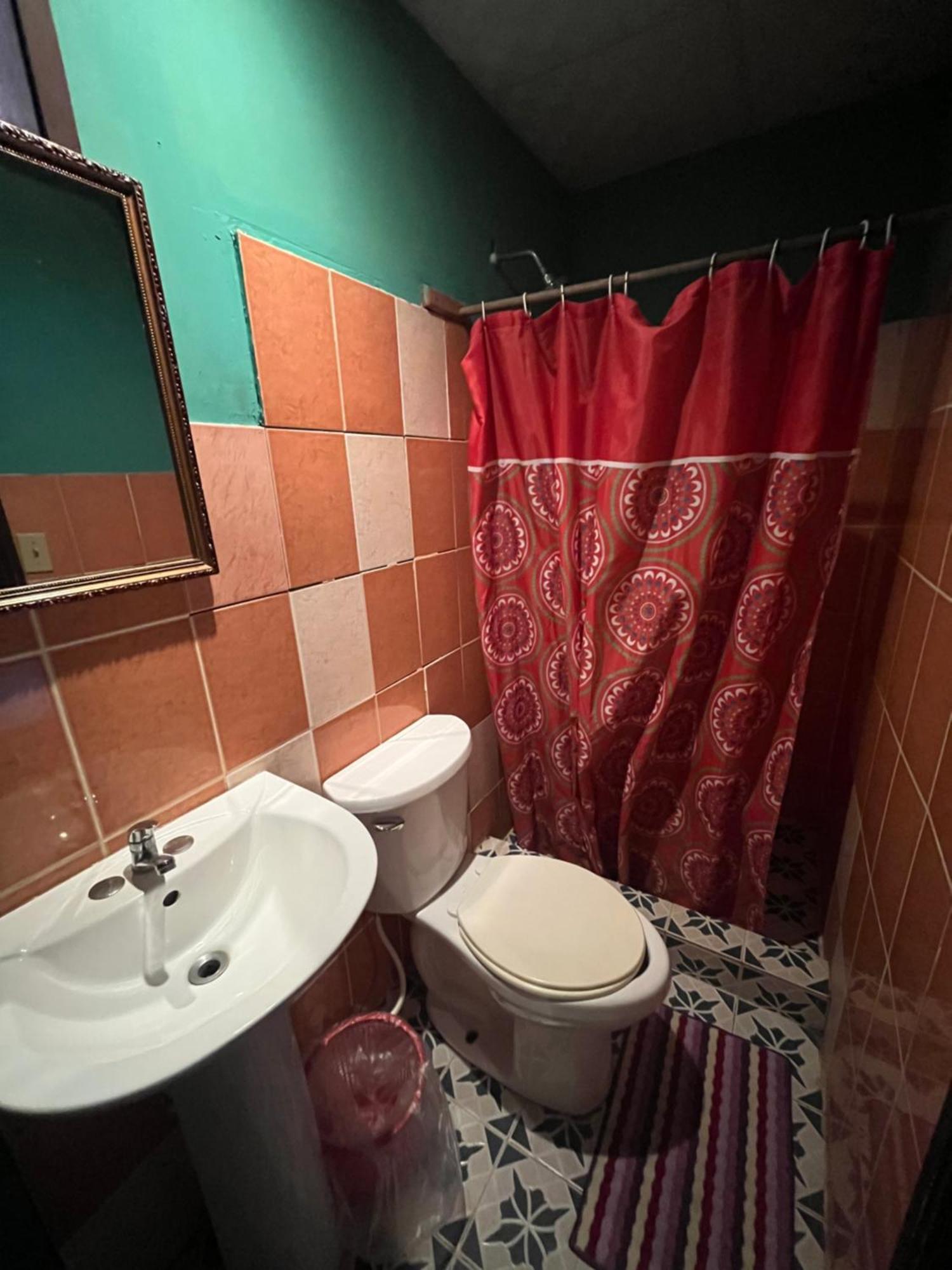 Valerie Emanuel Apartments Бокас Екстер'єр фото