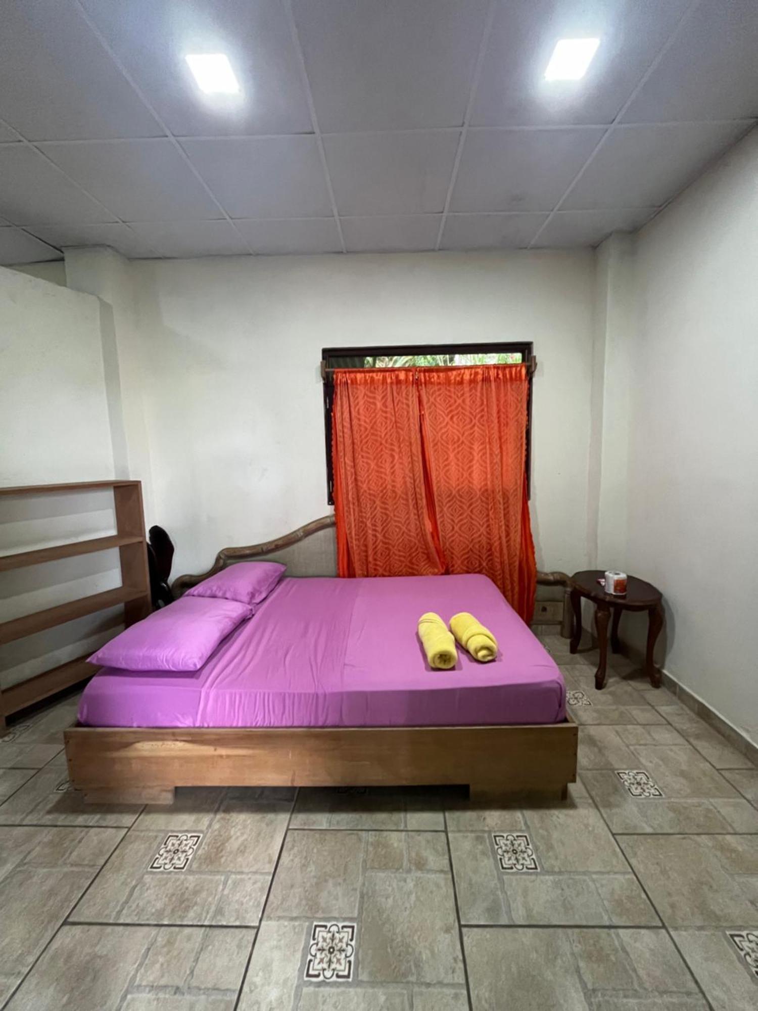 Valerie Emanuel Apartments Бокас Екстер'єр фото