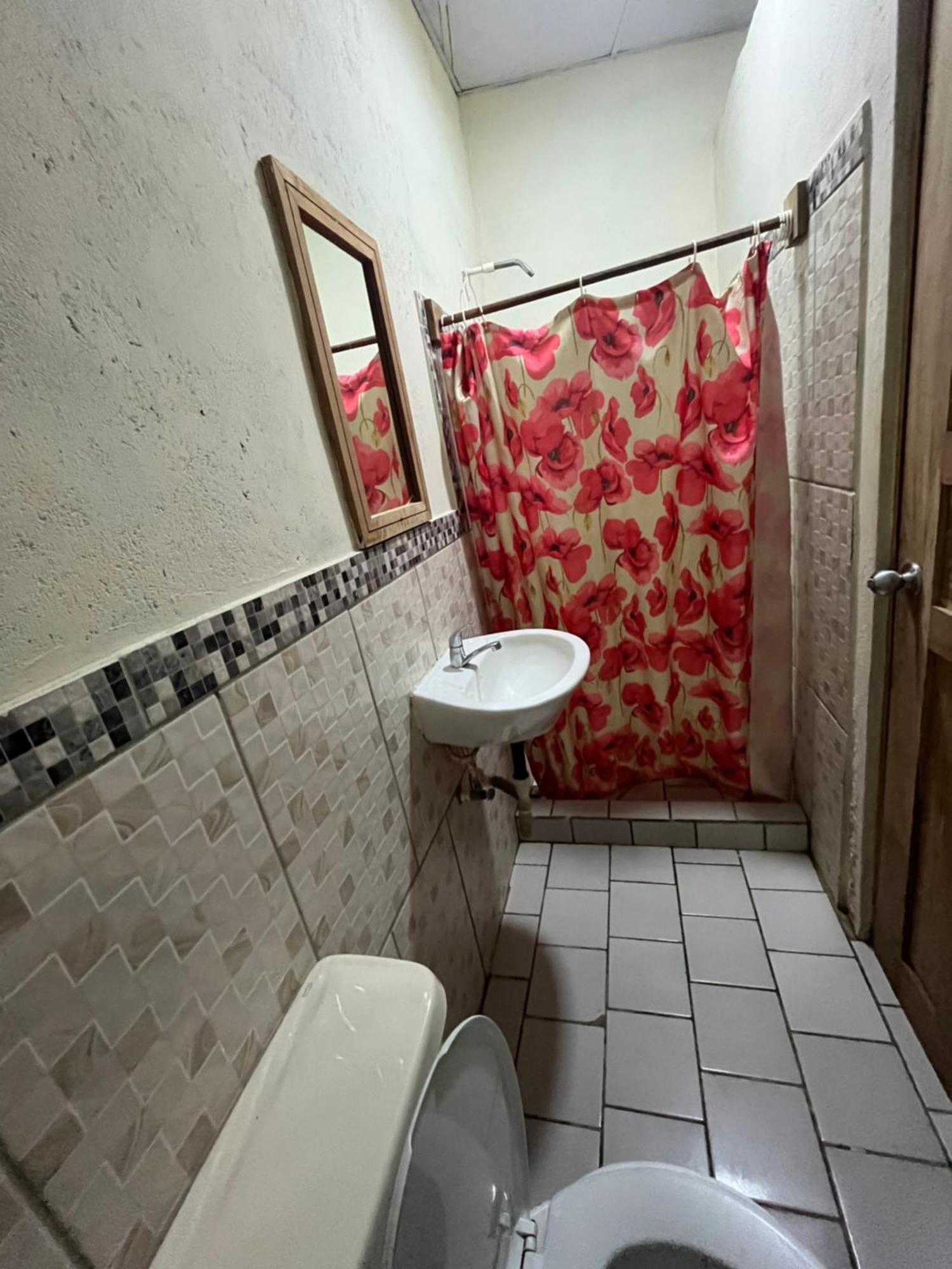 Valerie Emanuel Apartments Бокас Екстер'єр фото