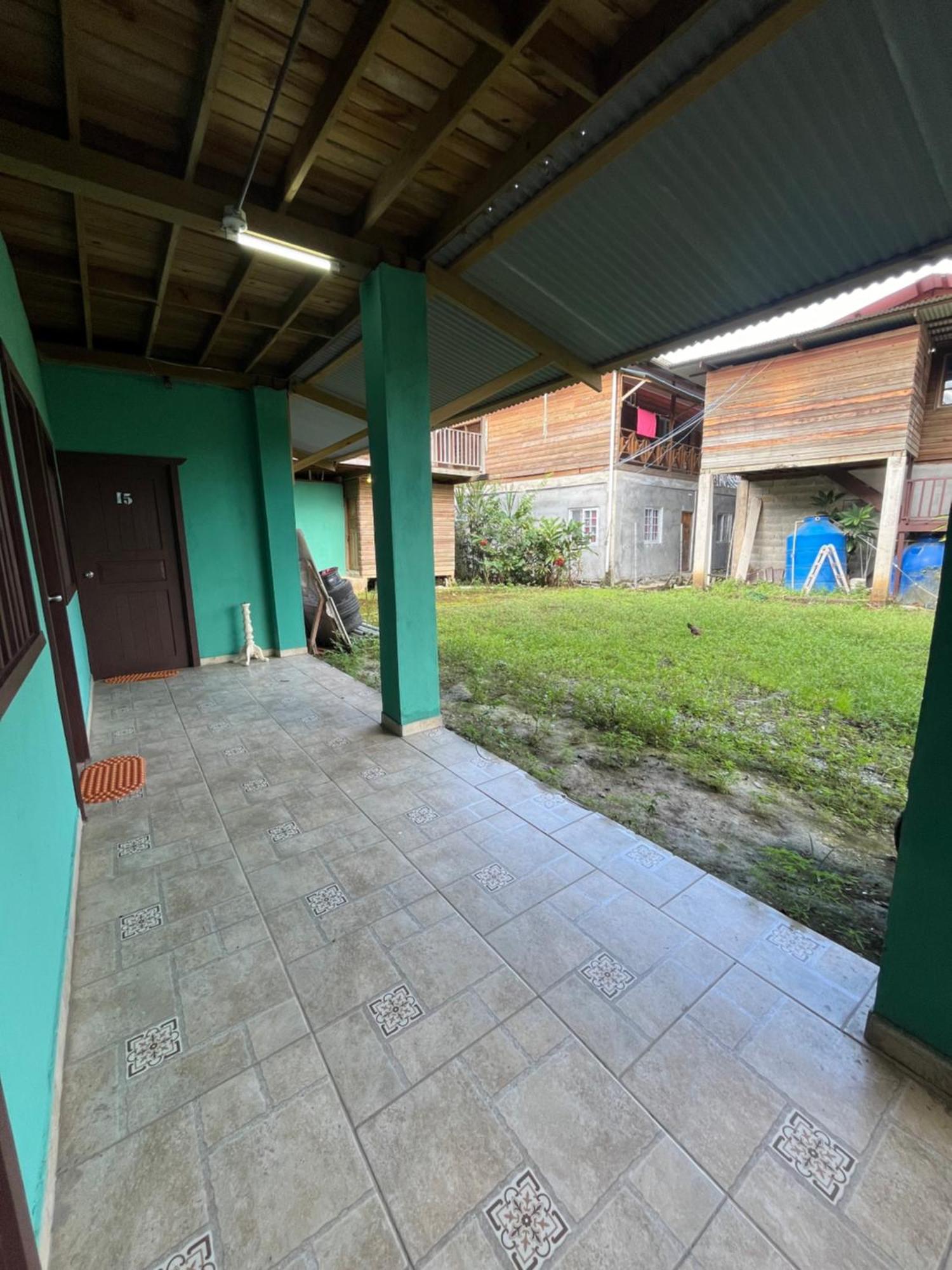 Valerie Emanuel Apartments Бокас Екстер'єр фото