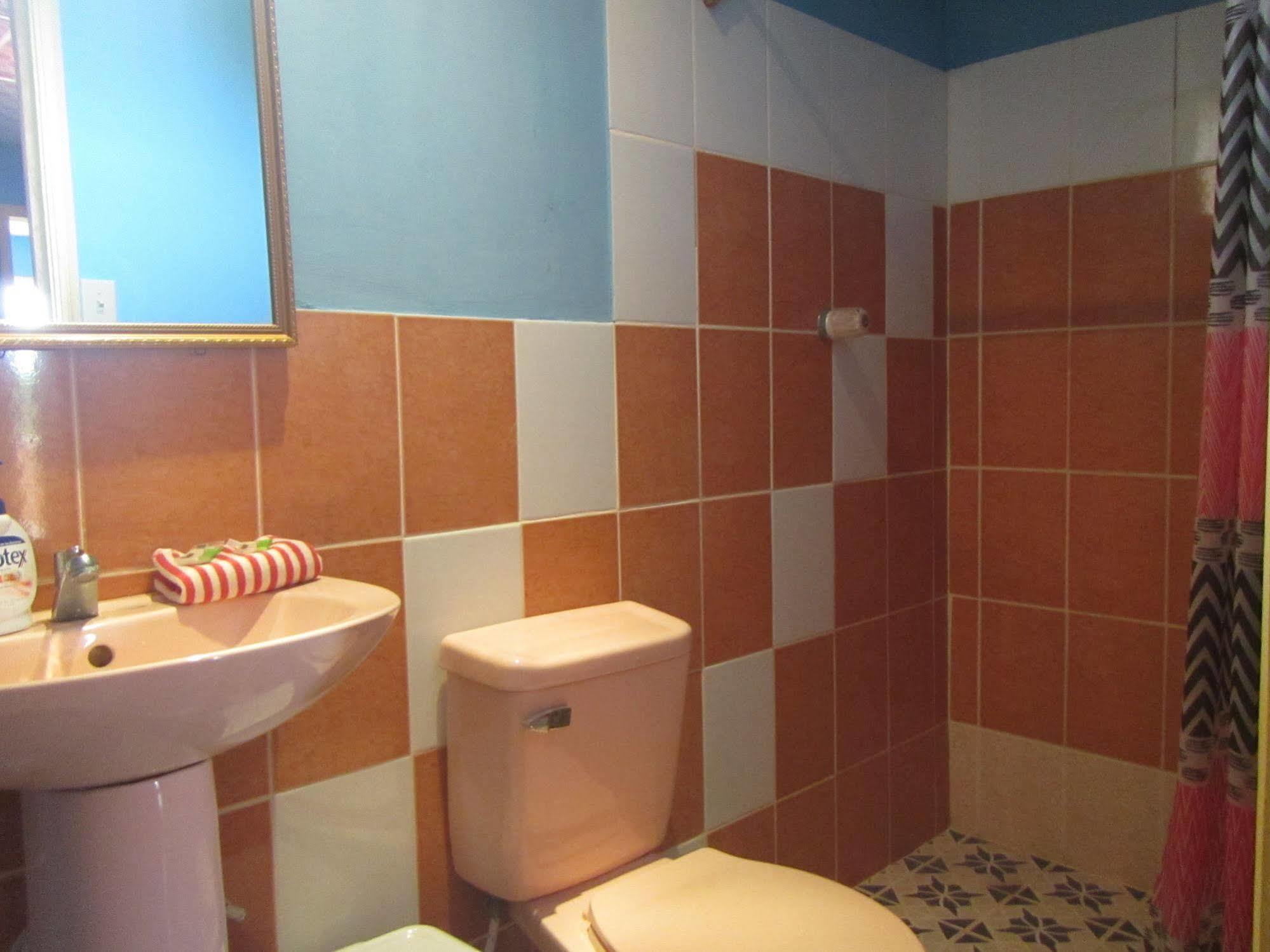 Valerie Emanuel Apartments Бокас Екстер'єр фото